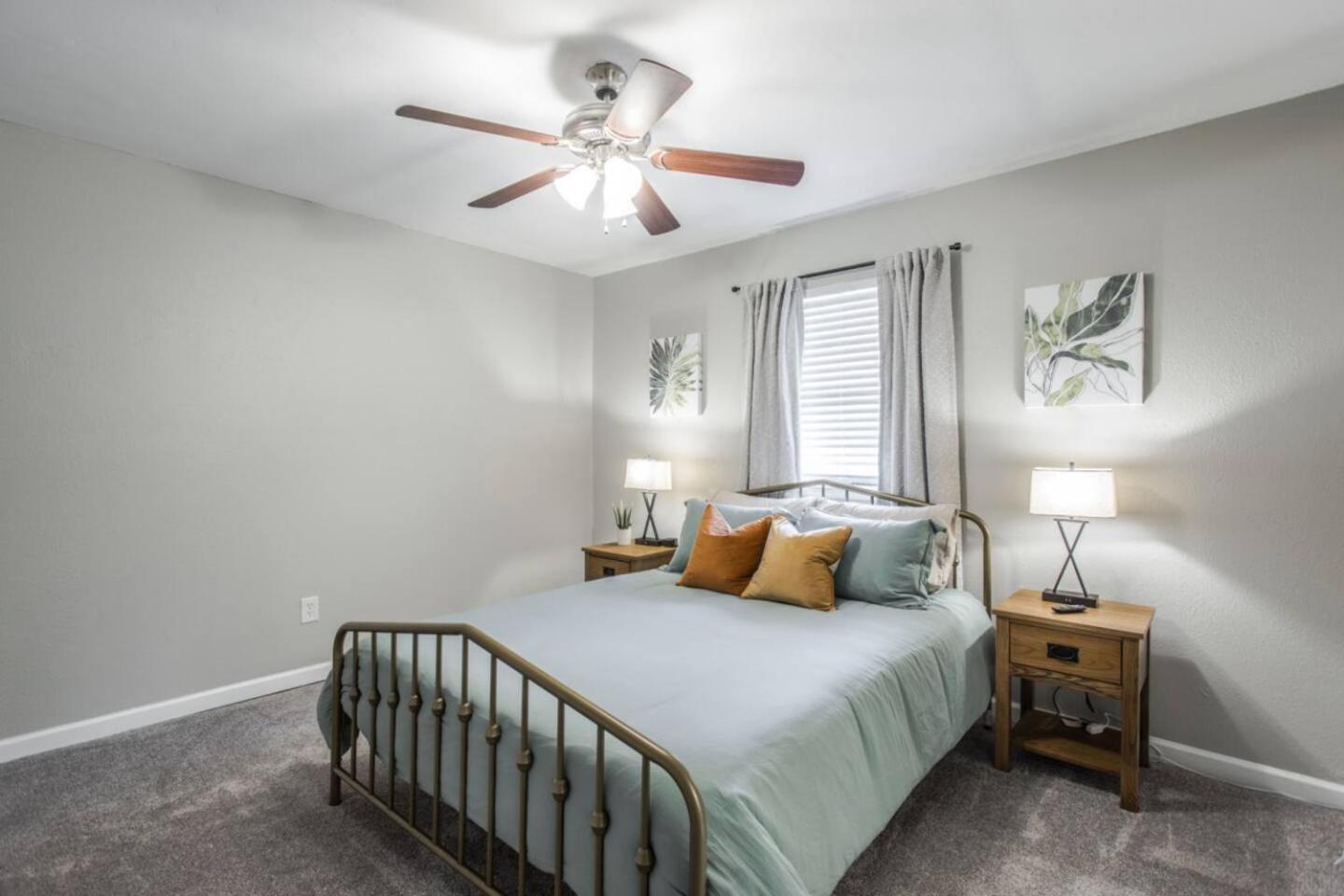 New Hummingbird Haven - Nw Okc, Billiards, Firepit Villa Oklahoma City Bagian luar foto