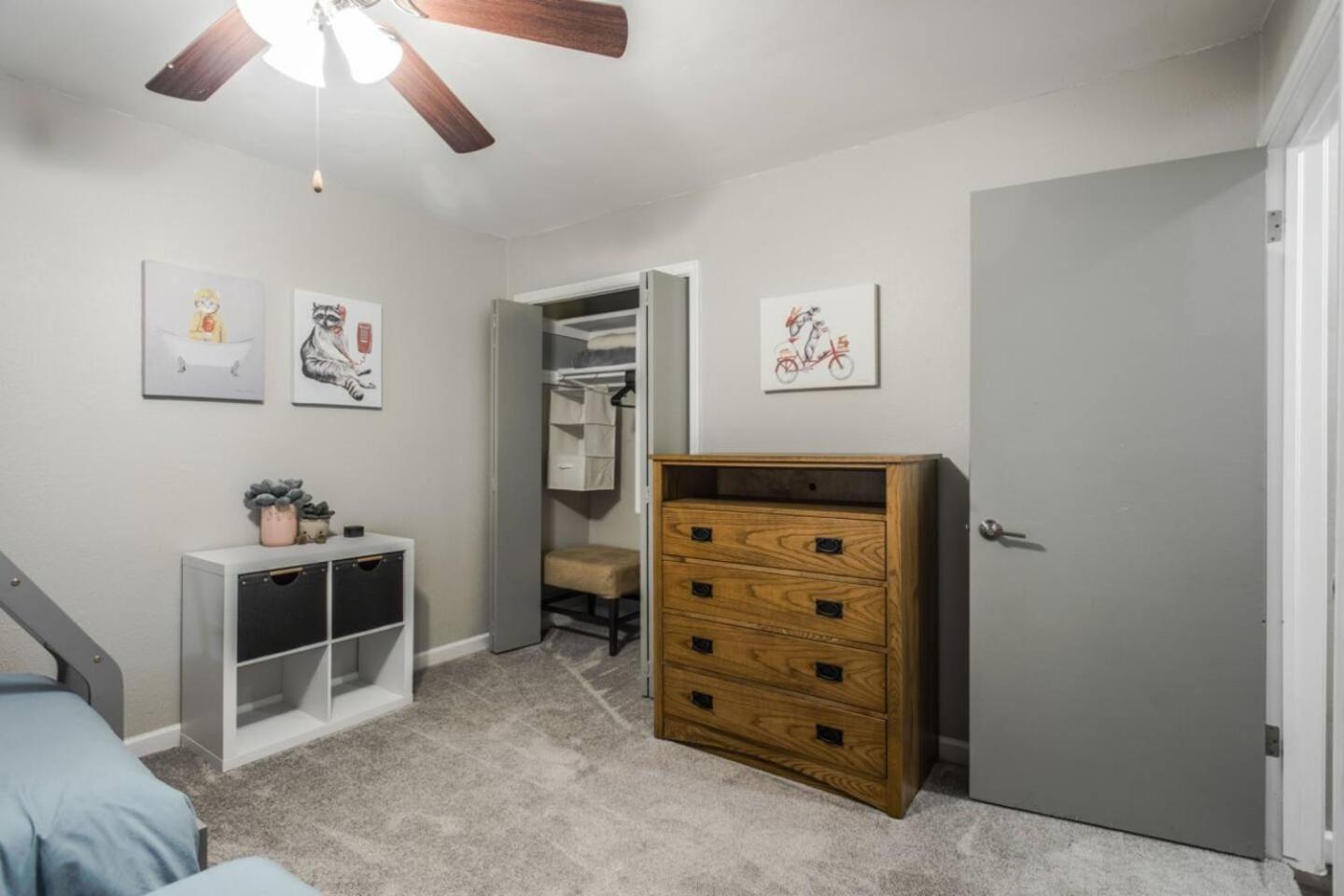 New Hummingbird Haven - Nw Okc, Billiards, Firepit Villa Oklahoma City Bagian luar foto