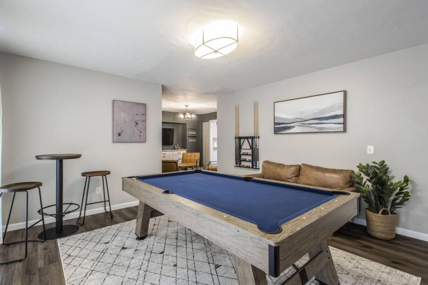 New Hummingbird Haven - Nw Okc, Billiards, Firepit Villa Oklahoma City Bagian luar foto