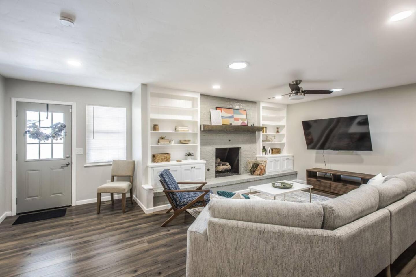 New Hummingbird Haven - Nw Okc, Billiards, Firepit Villa Oklahoma City Bagian luar foto