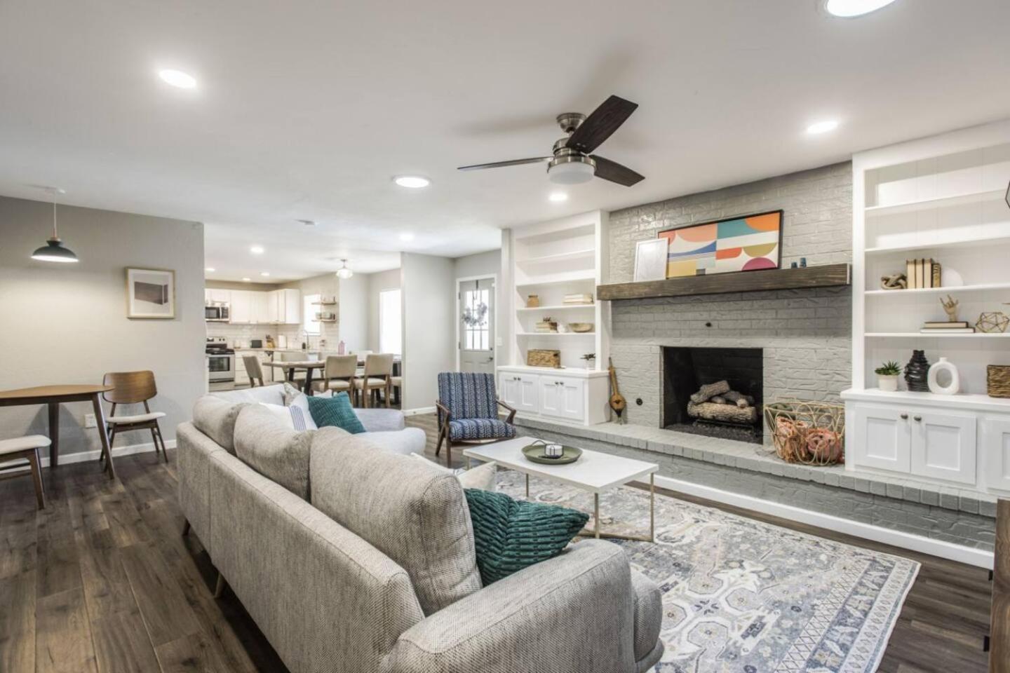 New Hummingbird Haven - Nw Okc, Billiards, Firepit Villa Oklahoma City Bagian luar foto